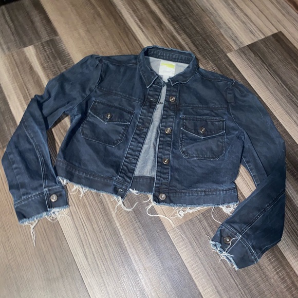 Charlotte Russe Jackets & Blazers - Charlotte Russe Dark Blue Cropped Denim Jacket